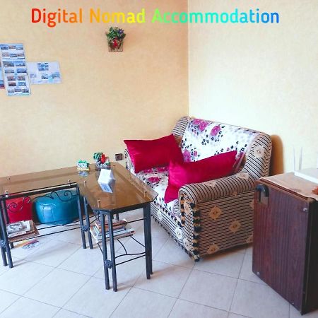 Aertisticspace In The Center 4 Bunk Dormroom Tanger Exterior foto